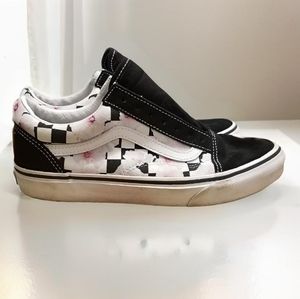 Van's Old Skool Black Hibiscus *send offers*